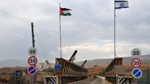 إسرائيل تفرض رسوما جديدة على العبور إلى الأردن و مصر
