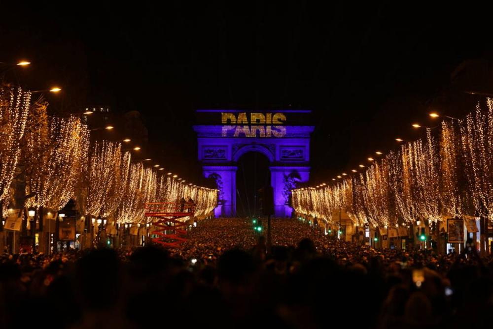 فرنسا تعزز الأمن ليلة رأس السنة وسط تهديد إرهابي مرتفع