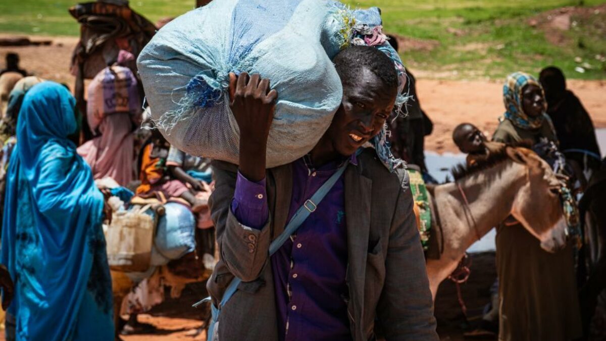 7.7 مليون سوداني نزحوا منذ بدء النزاع في بلادهم