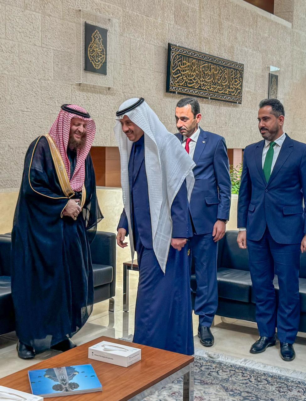 السفير السعودي يقيم حفل وداع لمعتمري برنامج ضيوف خادم الحرمين