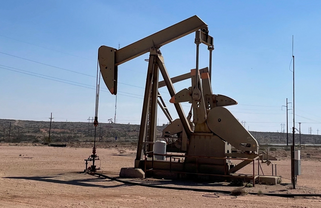 ارتفاع أسعار النفط وبرنت يسجل 82.44 دولار للبرميل
