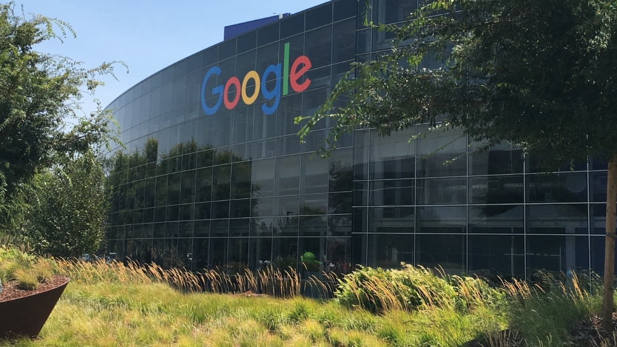 فرنسا تغرم شركة غوغل 250 مليون يورو
