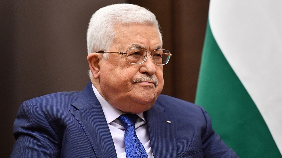 عباس يطالب بضم قطاع غزة للسلطة