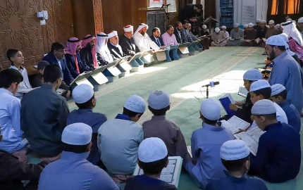 وزير الأوقاف يرعى حفل ختم القرآن الكريم في الشونة الجنوبية