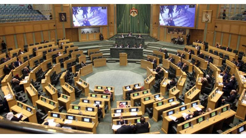 بني عامر: نسبة الحزبيين قد تتجاوز نصف أعضاء البرلمان القادم