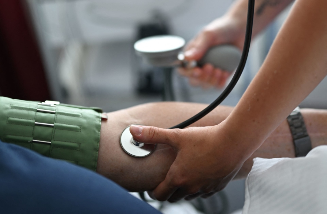 ماذا يحدث في الجسم عند انخفاض ضغط الدم؟