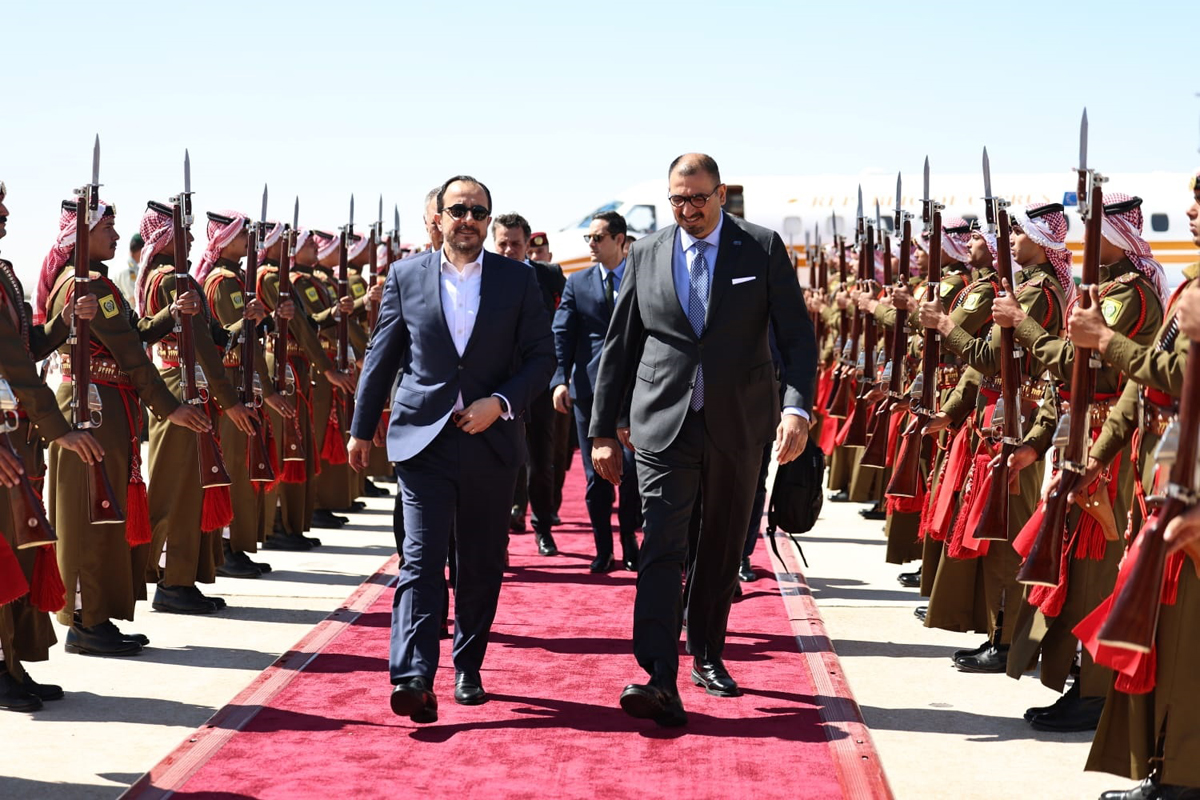 الرئيس القبرصي يصل إلى عمان