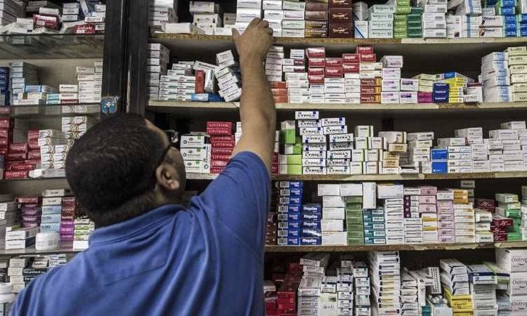 الأسعار والنواقص.. تفاصيل أزمتي الأدوية في مصر ومساعي حلهما