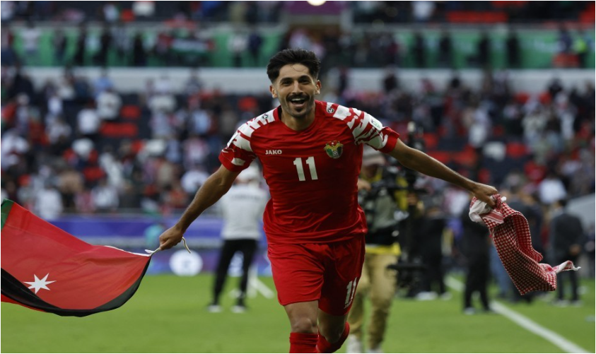 يزن النعيمات يتصدر قائمة المرشحين لجائزة أفضل لاعب في آسيا لعام 2023