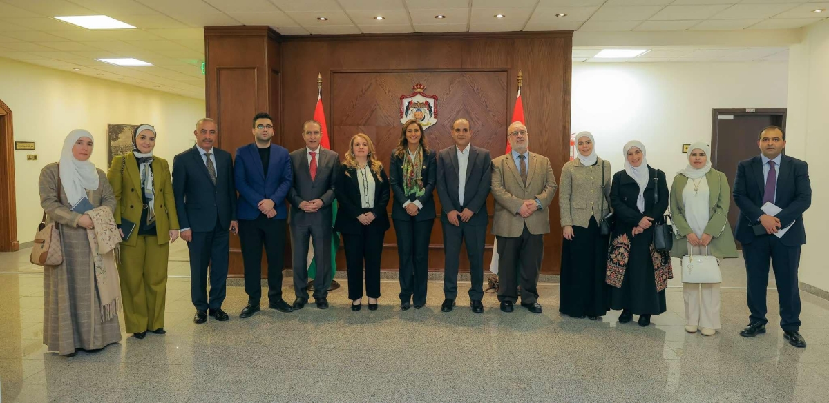 الخارجية النيابية تزور مديرية العمليات والشؤون القنصلية في وزارة الخارجية