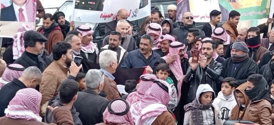 أبناء الطفيلة يشحذون الهمم للمزيد من البناء في يوم الوفاء والبيعة