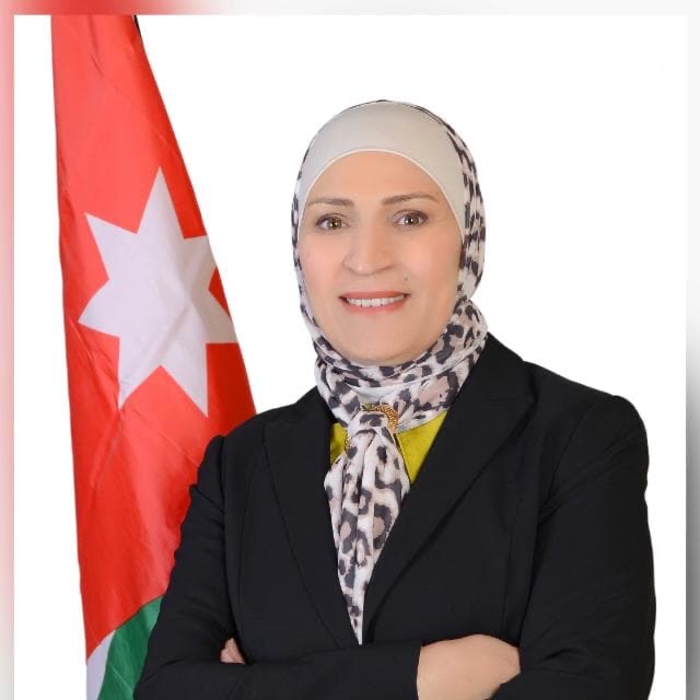هالة الجراح تكتب في عيد العمال: من أحق من العمال بالعيد؟ بل من هم العمال؟ ولماذا نحتفل بهم وبعيدهم؟