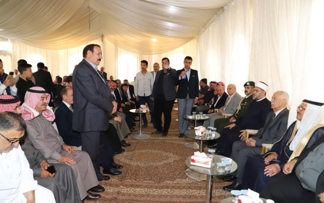 العيسوي ينقل تعازي الملك وولي العهد لعشائر مختلفة