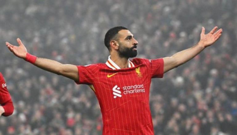 محمد صلاح يُتوج بجائزة أفضل لاعب في الدوري الإنجليزي للمرة الثالثة، وأليسيا روسو أفضل لاعبة