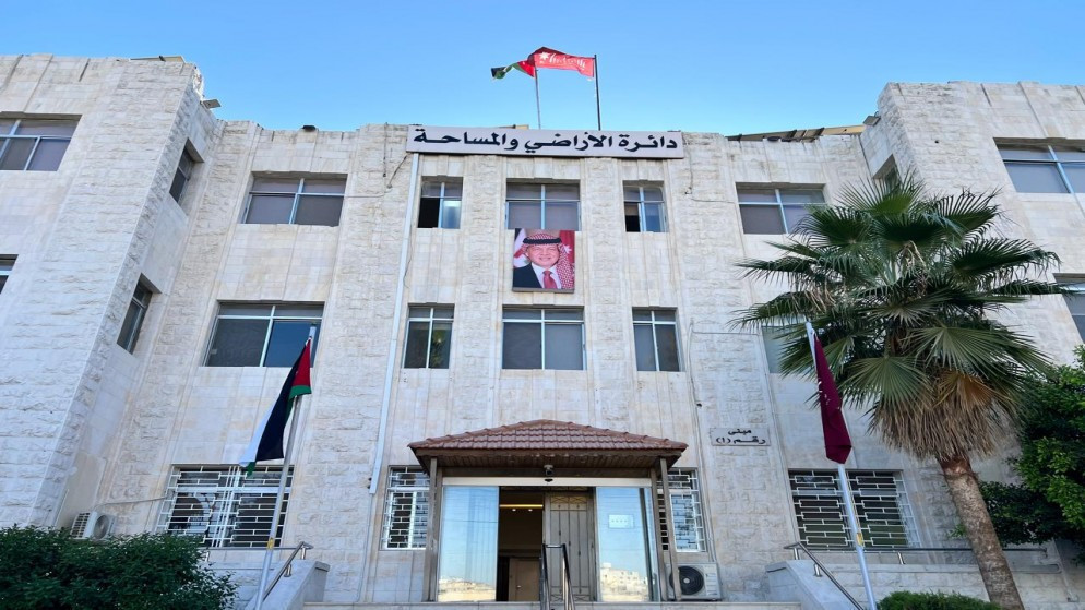 د الأراضي والمساحة: وثائق الأراضي محمية ويستحال التلاعب بها