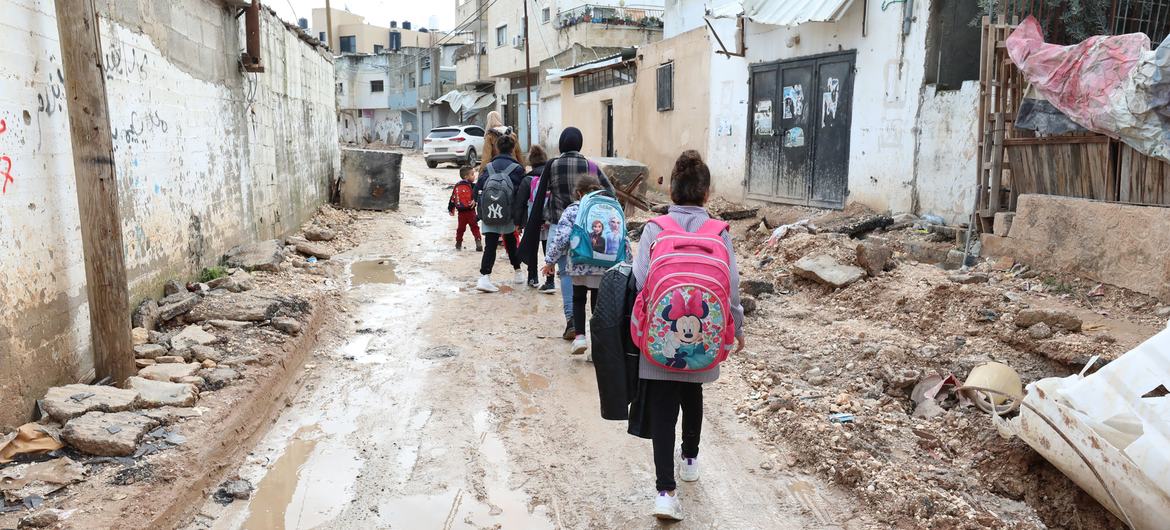 الأونروا: الاحتلال يحرم 550 طالباً في القدس من الوصول إلى مدارسهم