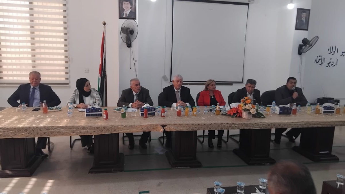 كلية عجلون الجامعية تحتفي باليوم العالمي للتمريض