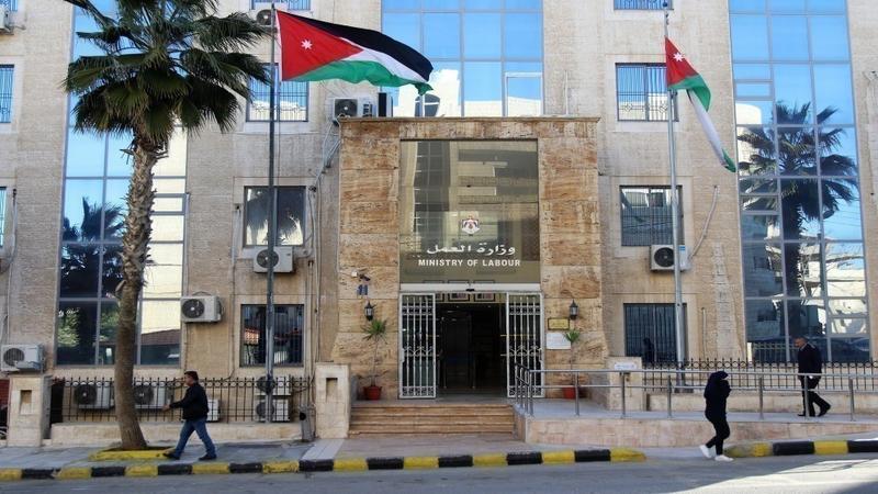 استحداث تصريح عمل جديد للعمال غير الأردنيين في العمارات السكنية