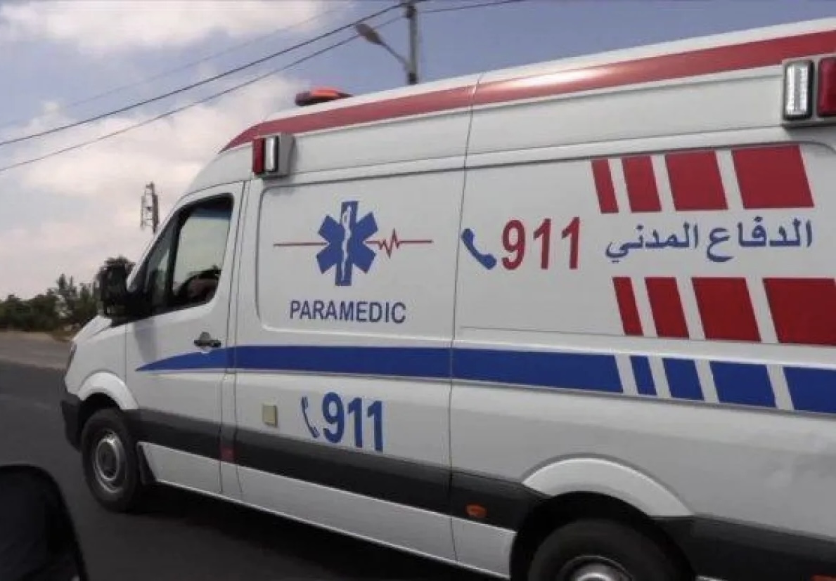 8 إصابات نتيجة تصادم بين شاحنة وحافلة صغيرة في المفرق