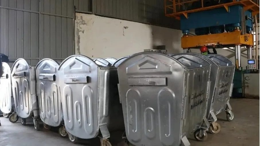 بلدية الأزرق الجديدة تحصل على 30 ألف دينار لإنشاء مصنع حاويات نفايات لدعم التنمية المحلية