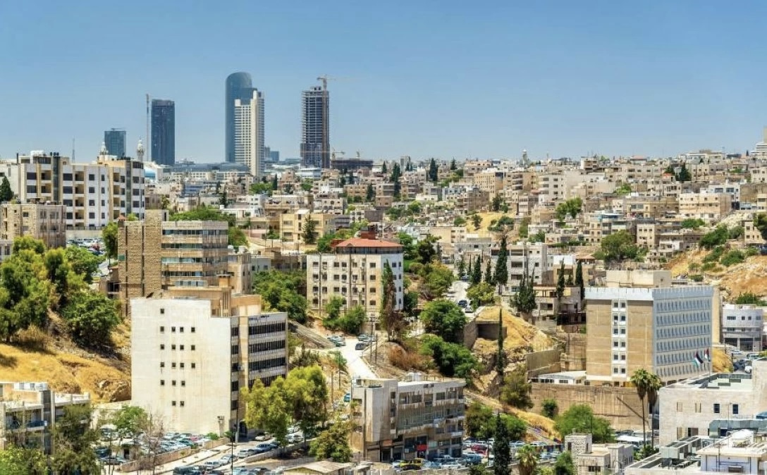 طقس معتدل اليوم ودافئ غدًا وحار الخميس