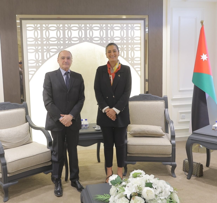 رئيسة الخارجية النيابية تبحث والسفير الإيطالي تعزيز التعاون البرلماني