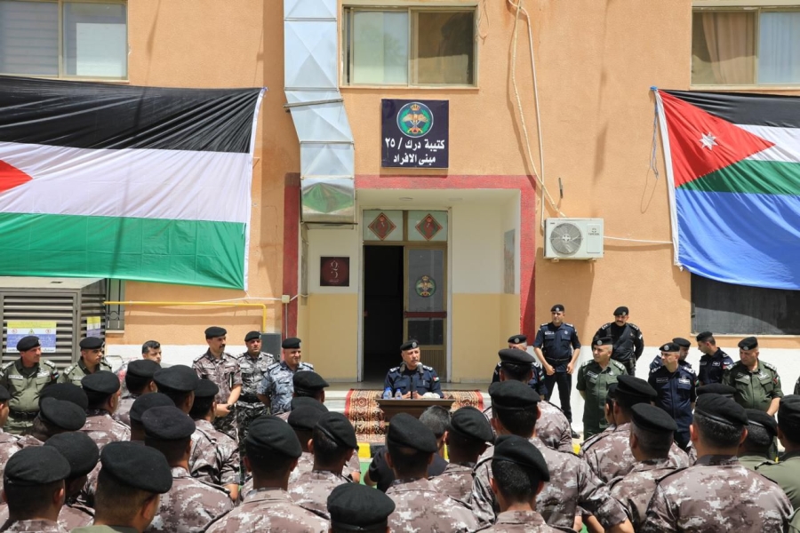 مدير الأمن العام يزور كتيبة الدرك 25  الرويشد، ويؤكّد، حربنا ضد المخدرات مستمرة بكل قوة وحزم ويوجّه بتوسيع الخدمات الأمنيّة والمجتمعية في لواء الرويشد