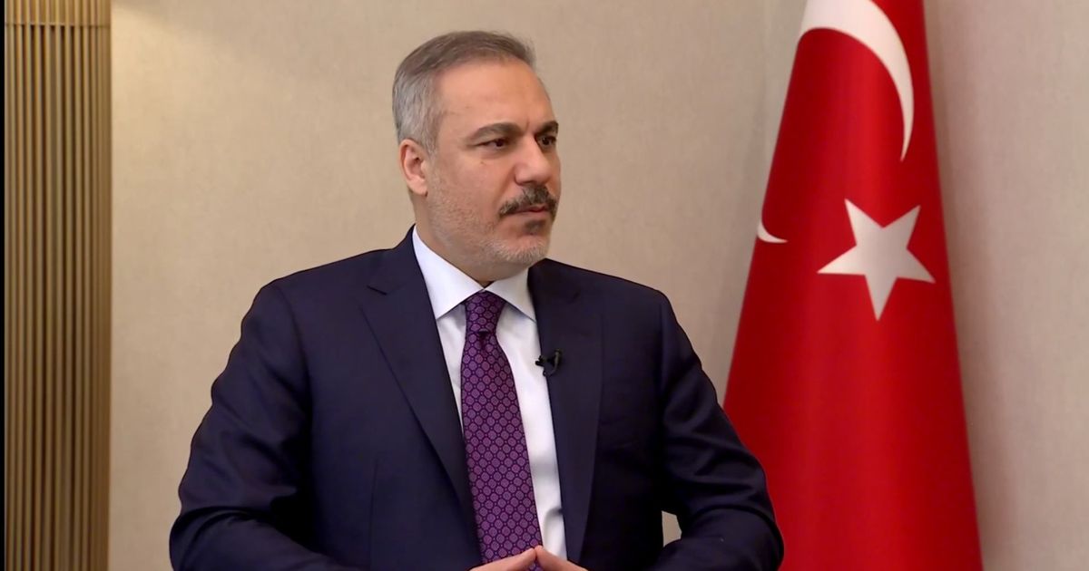 تركيا تدفع نحو السلام: فيدان يؤكد رغبة موسكو وكييف في وقف إطلاق النار ومفاوضات جديدة بإسطنبول