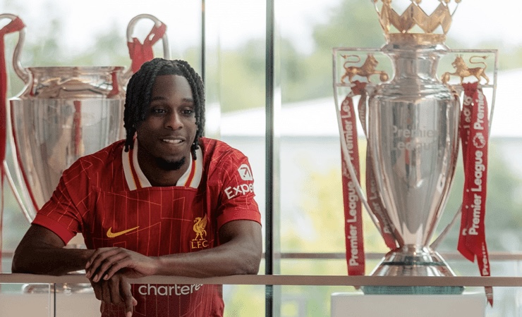 ليفربول يعوّض رحيل أرنولد بصفقة فريمبونغ من ليفركوزن بعقد طويل الأمد