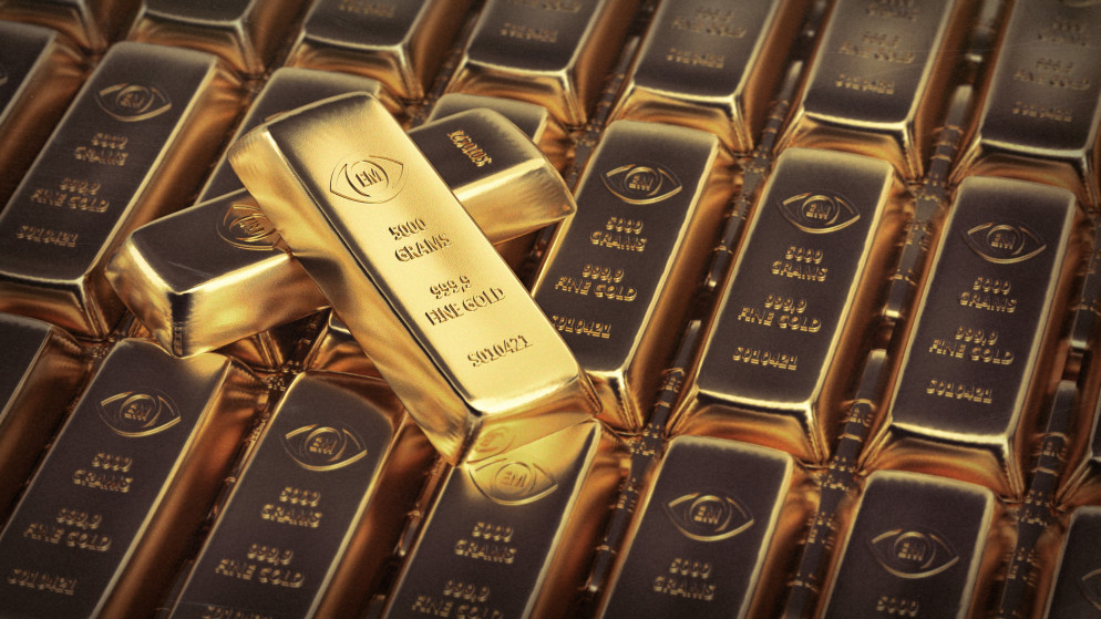 الذهب يتجه لتكبد خسائر أسبوعية مع ارتفاع الدولار
