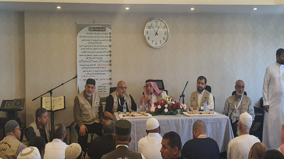 وزير الأوقاف حجاج البعثة الأردنية أدوا العمرة ويقيمون الآن بمساكنهم