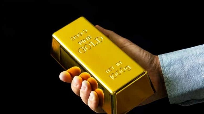 الذهب يستقر فوق 3300 دولار وسط ترقب عالمي لمحادثات واشنطن وبكين