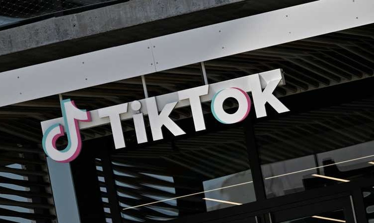 ترامب يرجّح تمديد مهلة TikTok للمرة الثالثة