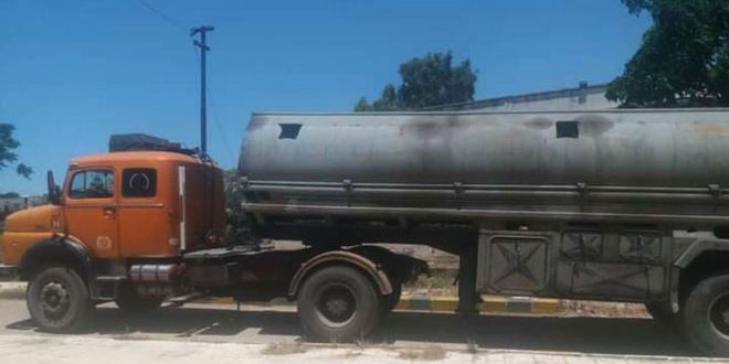 تسرب خطير لمادة التنر إثر تدهور صهريج على الطريق الصحراوي
