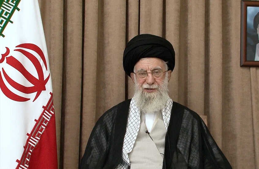 الموساد ينفي شائعات وفاة خامنئي بتغريدة فارسية على منصة إكس
