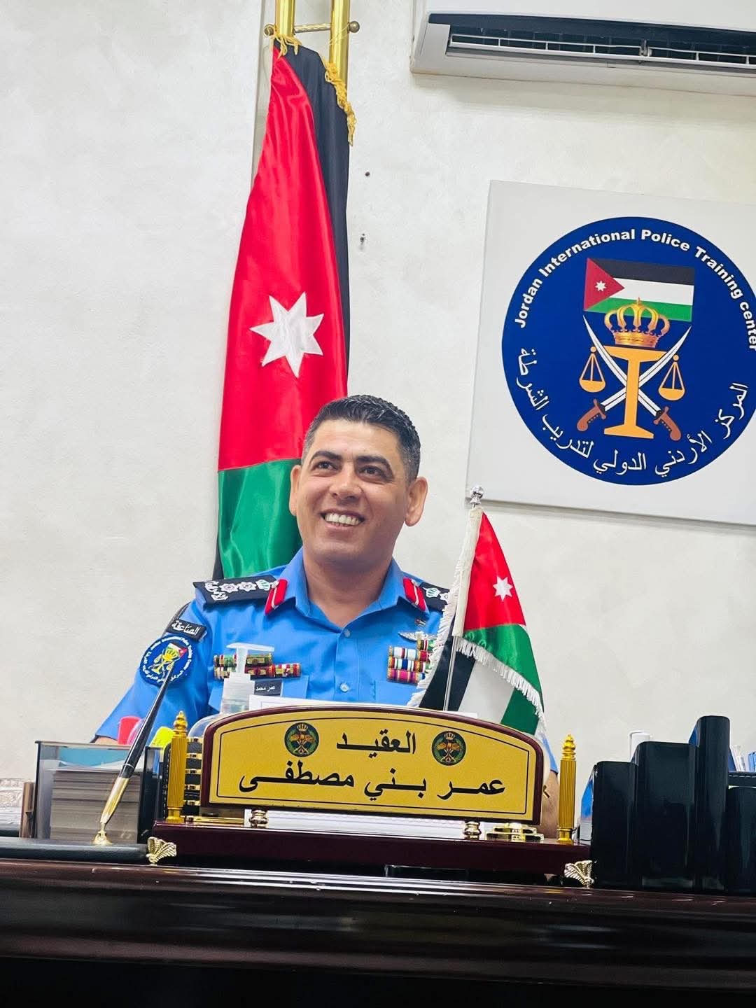 مجموعة القبة الإعلامية تهنئ العقيد عمر بني مصطفى بتعيينه نائباً لمدير شرطة عجلون