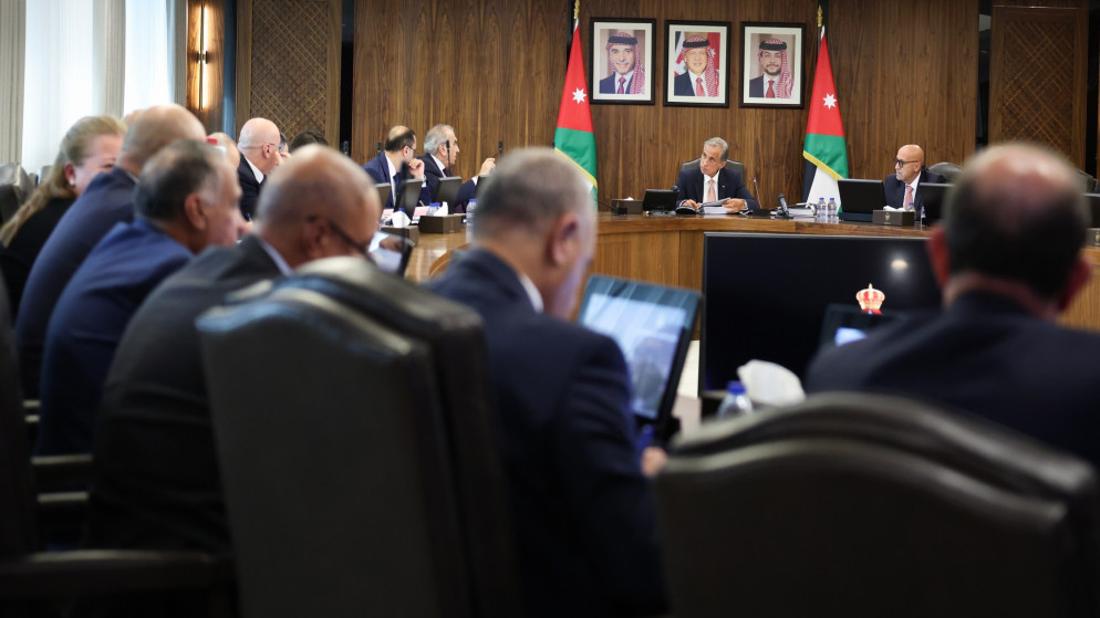 32.5  نسبة إنجاز أولويات رؤية التحديث الاقتصادي للأعوام (20232025)