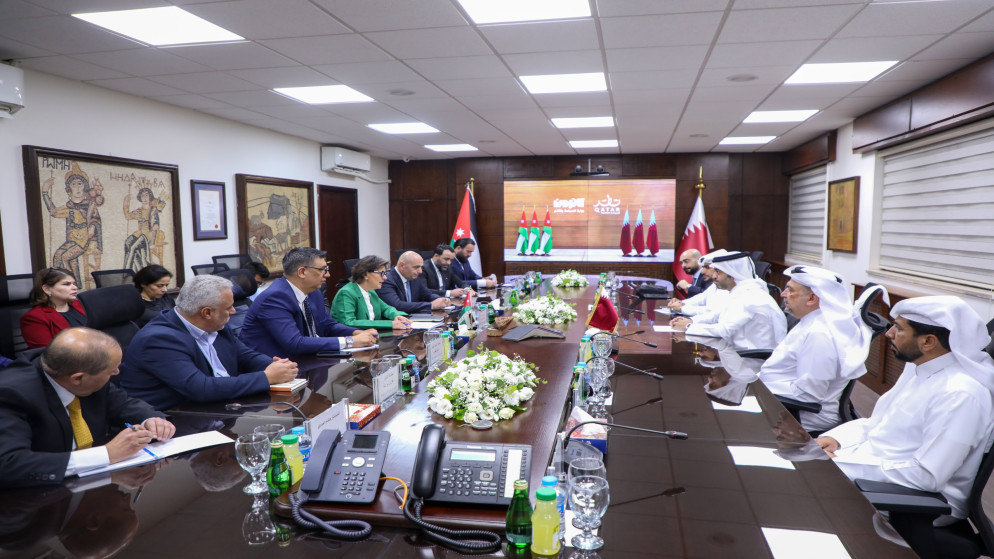 بحث تعزيز التعاون بين الأردن وقطر في المجال السياحي