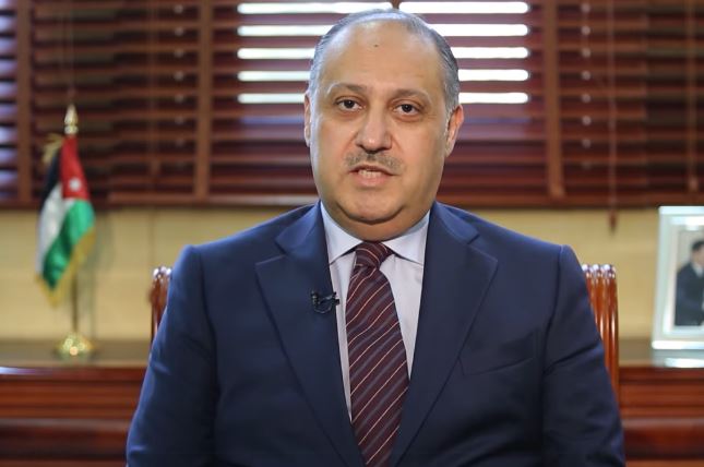 رئيس الإمارات يمنح السفير الأردني نصار الحباشنة وسام الاستقلال من الطبقة الأولى