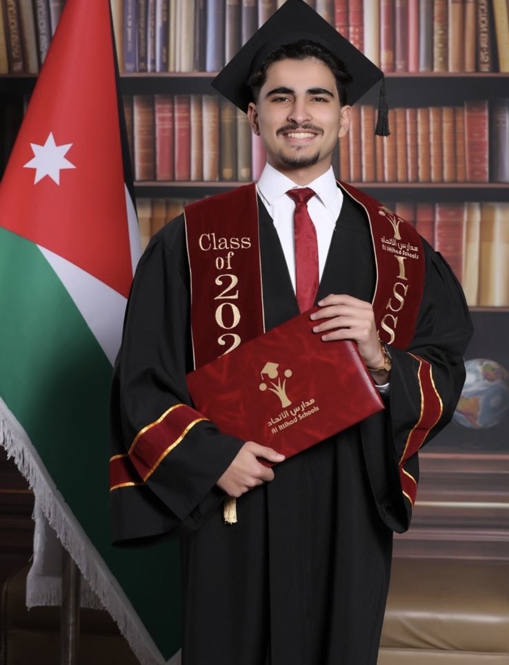 مجموعة القبة الإعلامية تهنئ مهند مأمون أحمد أحمد بنجاحه في الثانوية العامة