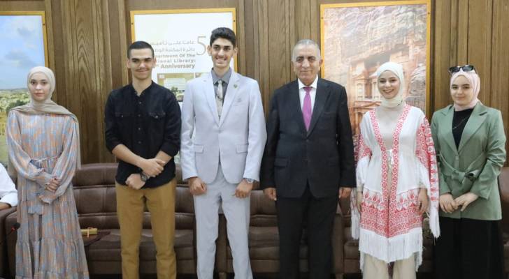 وزير الثقافة يكرم أوائل الثانوية العامة ويؤكد على دعم المبدعين