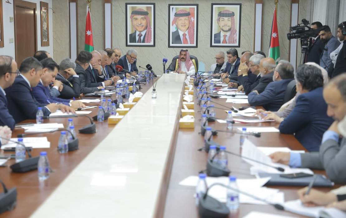 النقل النيابية تبحث تحديات شركات الطيران وتطالب بخطة دعم وطنية