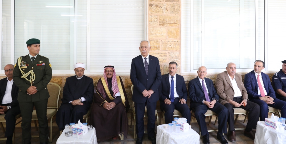 مندوباً عن الملك وولي العهد.. العيسوي يعزي عشيرة أبو حمور