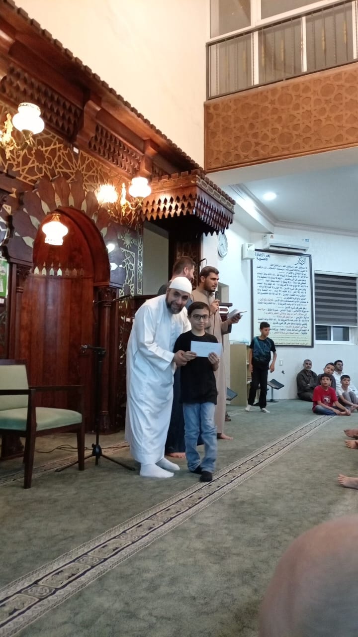 تخريج طلبة “المركز الصيفي لتحفيظ القرآن الكريم” في مسجد عمّار بن ياسر بالرصيفة