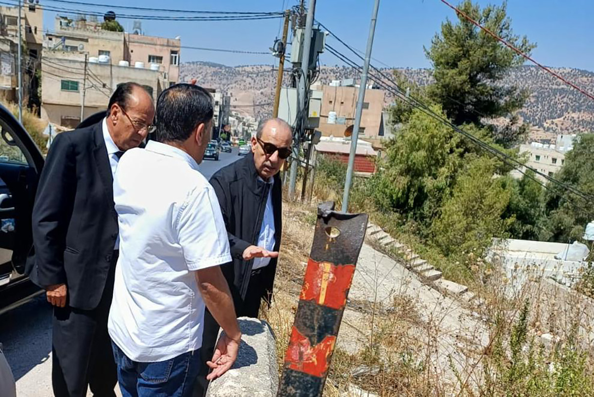 وزير الإدارة المحلية يتفقد بلديتي عجلون الكبرى ودير أبي سعيد ويشدد على تحسين الخدمات للمواطنين