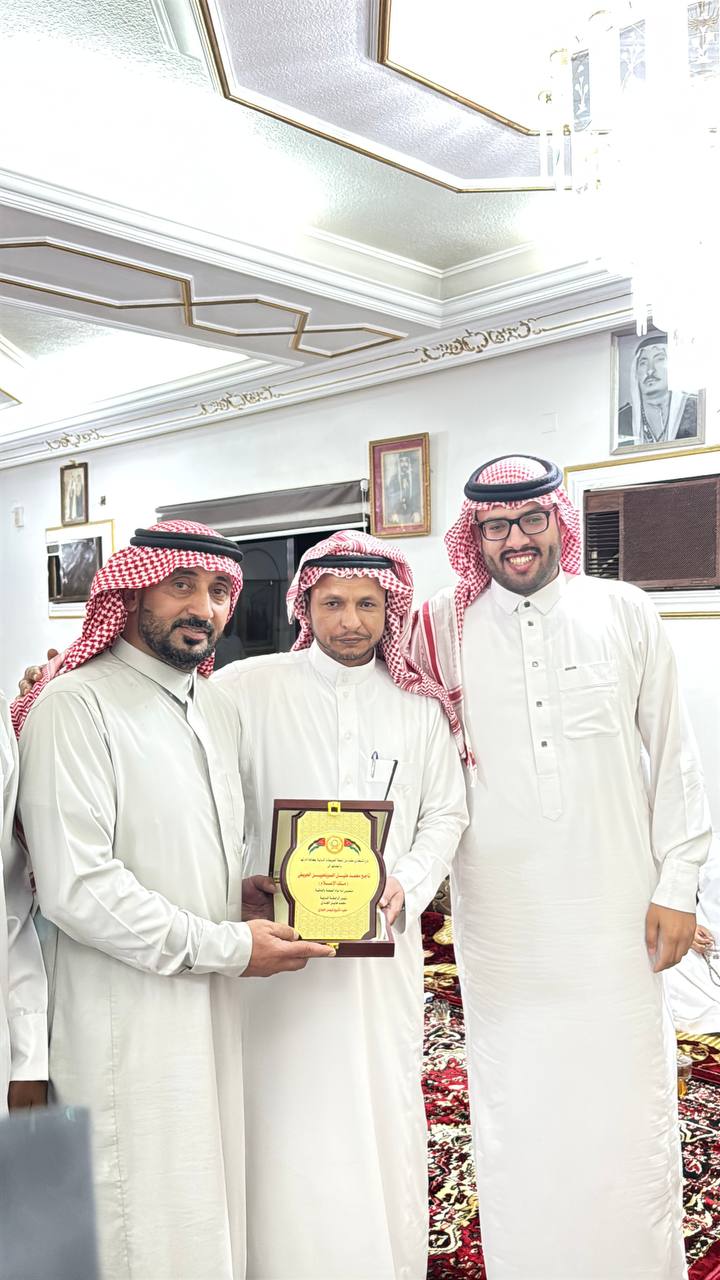 قبيلة الحويطات تكرم عدداً من شعراء وأعضاء رابطة الحويطات الدولية