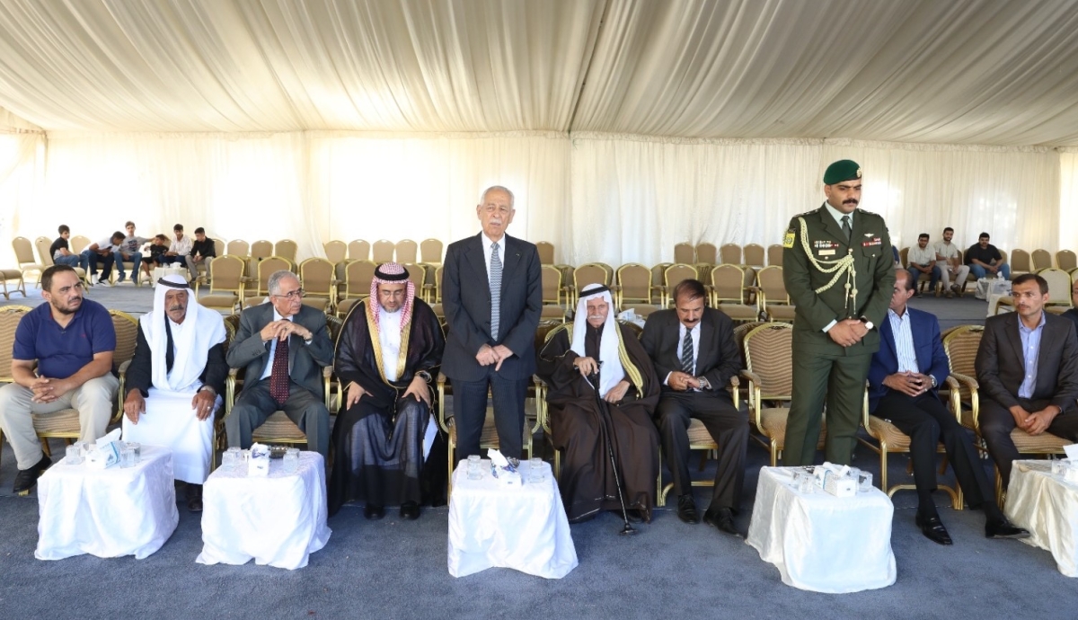 العيسوي ينقل تعازي الملك وولي العهد لعشائر الشواربة والطراونة والشوبكي وجنكات والشوابكة