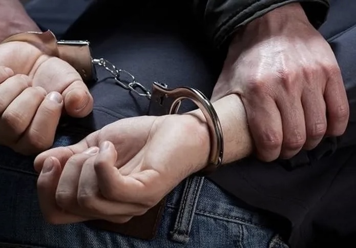 القبض على شخص لتصنيعه مشروبات كحولية في منزله بإربد