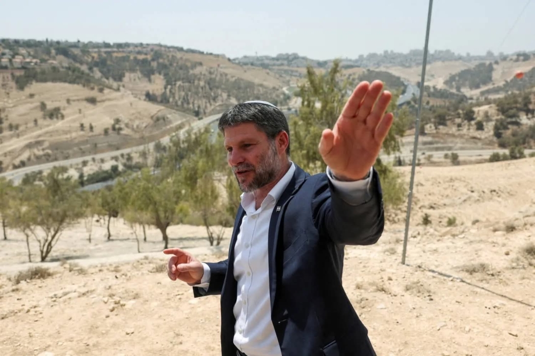 تسريبات إسرائيلية تكشف خطة سموتريتش حول حملة الوثائق الأردنية في فلسطين