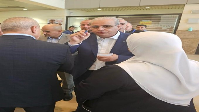 وزير الصحة يطلق خطاً ساخناً على مدار الساعة لخدمة المواطنين